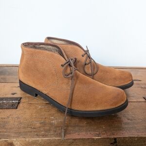 Hush Puppies Women's Tan Suede Chukka Booties In Size 8.5